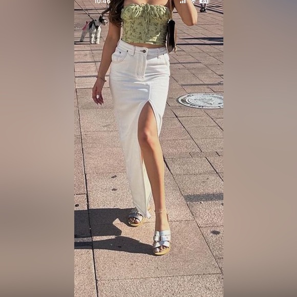 Wore it once. Good condition - Picture 2 of 2